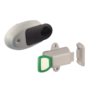 Tirador completo exterior e interior con cerradura, pulsador de emergencia interior y cerradero Coldtech